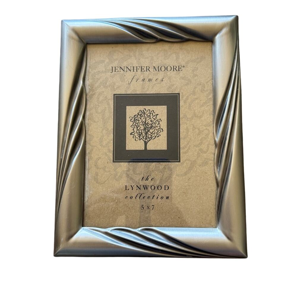 Jennifer Moore Frames Silver Tone Picture Frame 5X7 Lynwood Collection Decor